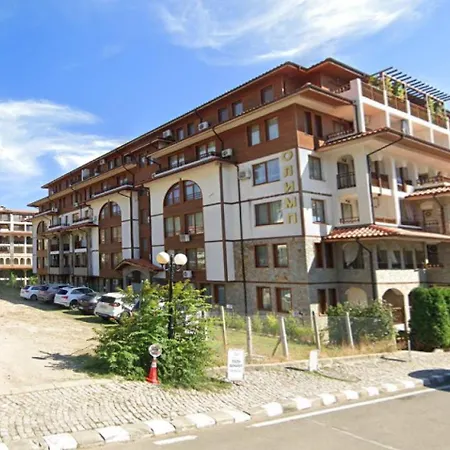 Olymp Skyview Апартаменты *